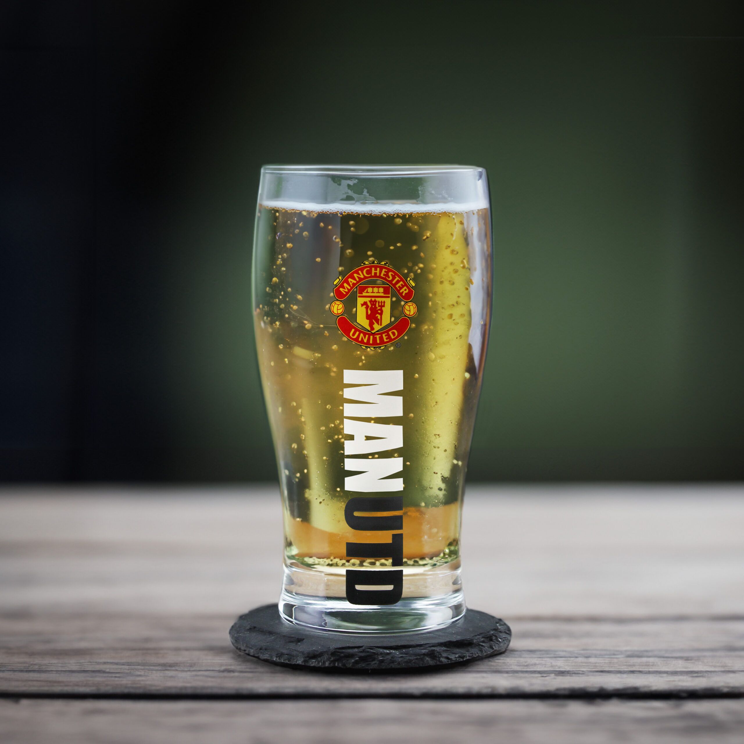 Personalised Manchester United 20oz Tulip Pint Glass, Gift Boxed